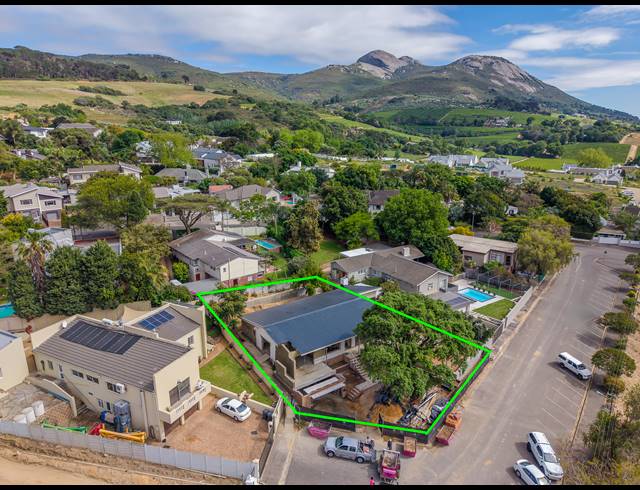 4 BEDROOM HOUSE FOR SALE IN COURTRAI